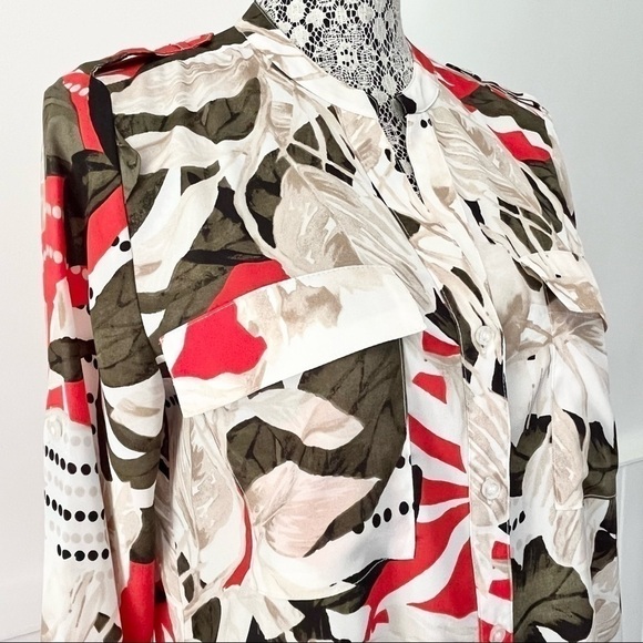 Calvin Klein Tropical Print Round Split Neck Roll Tab Long Sleeve Blouse Size M - Picture 2 of 16